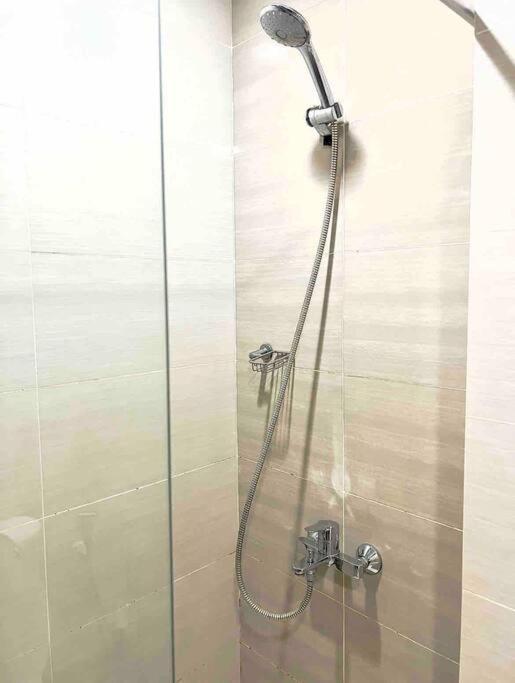 One Uptown Residences Bgc Тагуиг Екстериор снимка