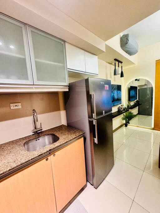 One Uptown Residences Bgc Тагуиг Екстериор снимка