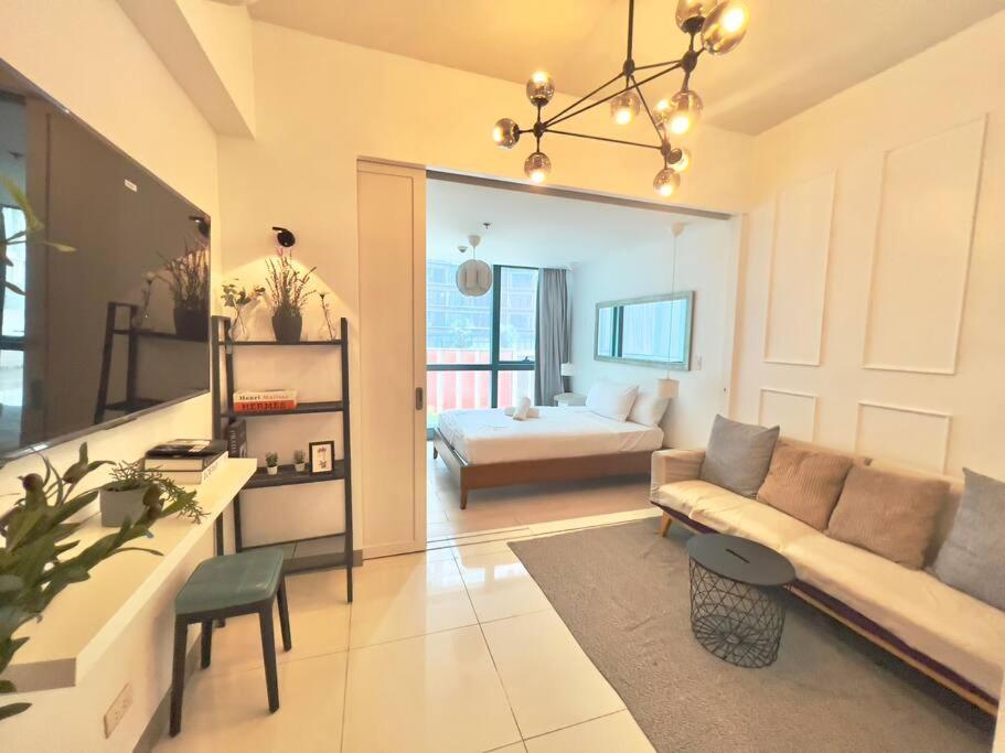 One Uptown Residences Bgc Тагуиг Екстериор снимка