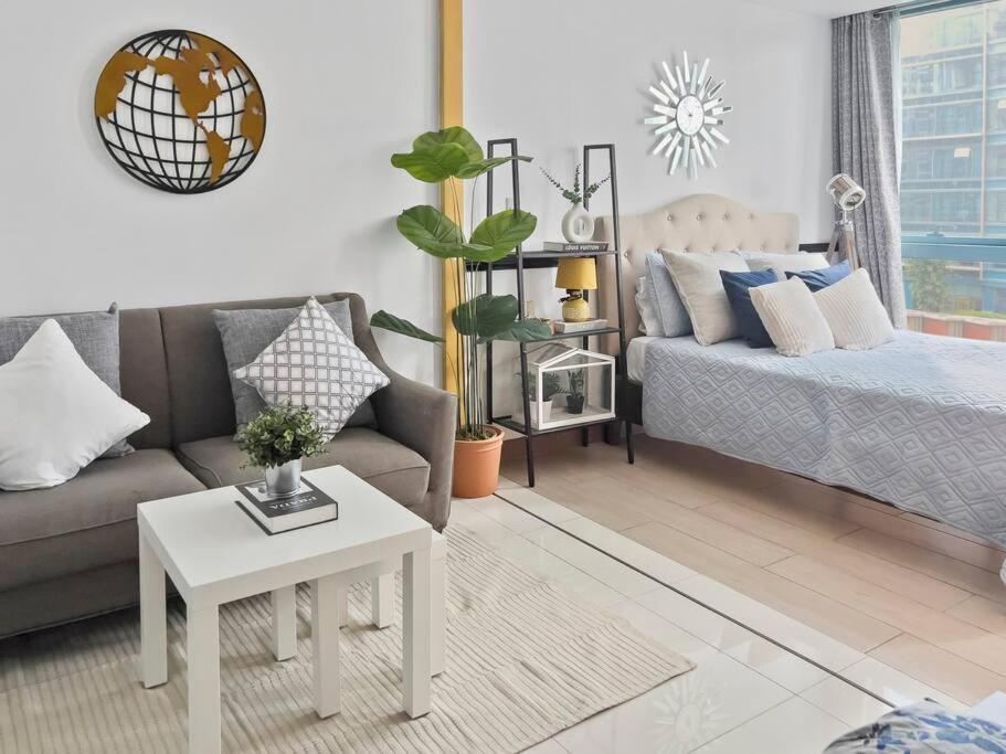 One Uptown Residences Bgc Тагуиг Екстериор снимка