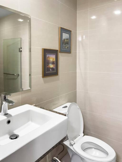 One Uptown Residences Bgc Тагуиг Екстериор снимка
